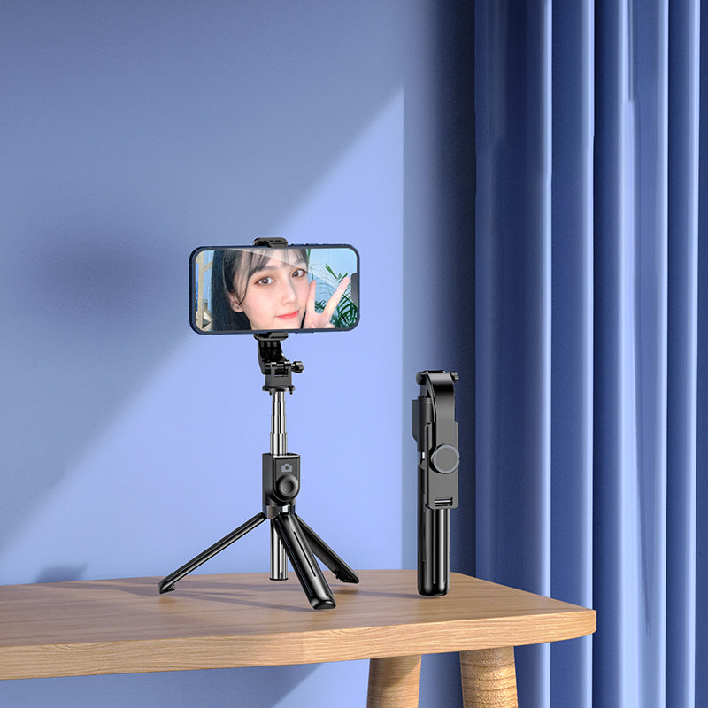 Z11 103cm Selfie Stick Tripod Telescopic Portable Phone Stand with Bluetooth Wireless Remote Control for Vlogging Live Streaming Z11 103cm Selfie Stick Tripod Telescopic Portable Phone Stand with Bluetooth Wireless Remote Control for Vlogging Live Streaming